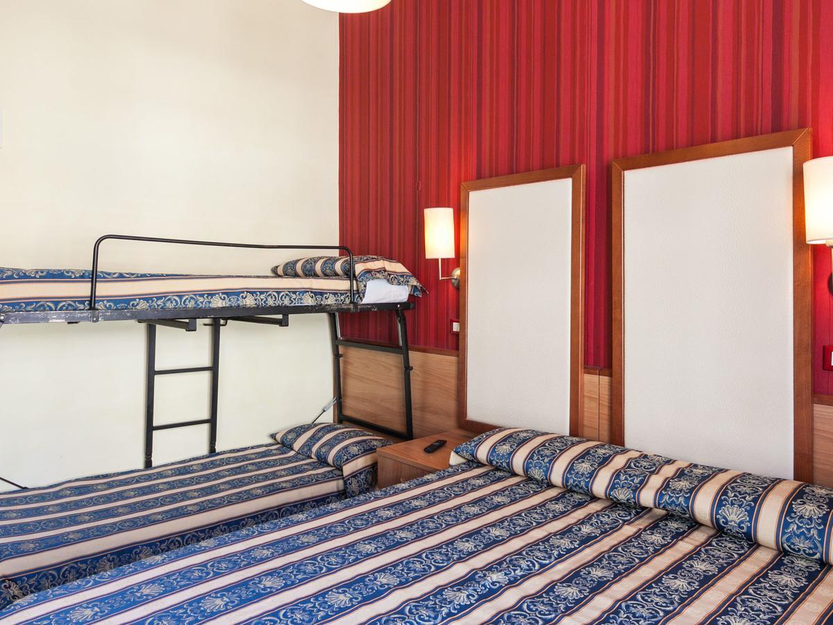 Hotel Promenade Universale Cesenatico Exterior photo